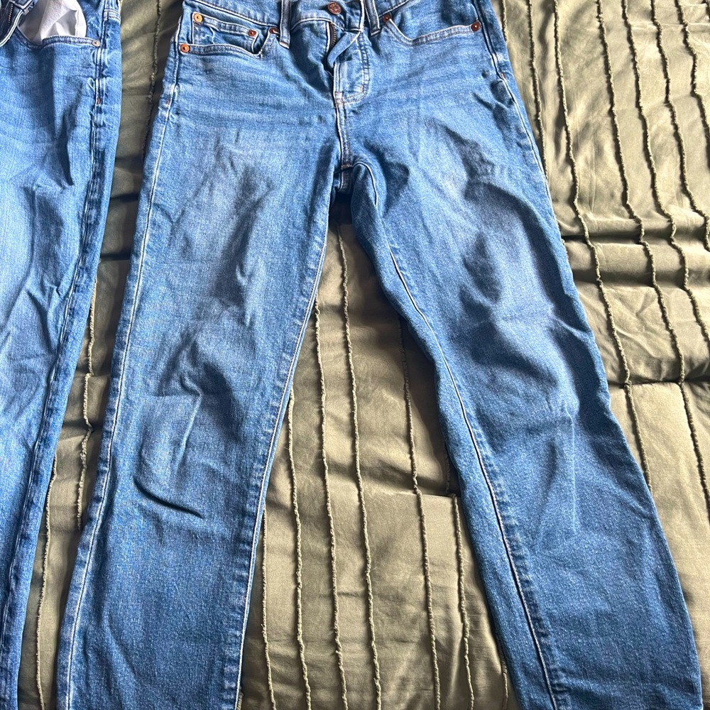 3 pairs of madewell jeans.